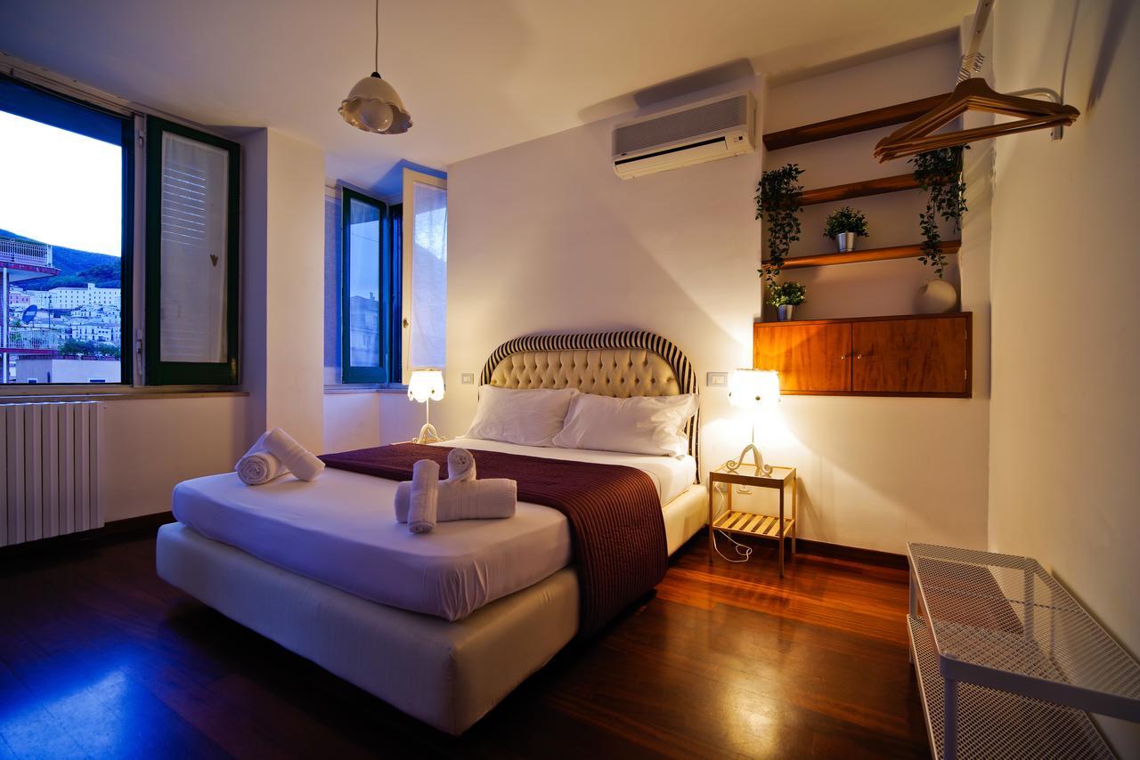 Bed And Travel Apartment Dogana Regia 15 Salerno Zewnętrze zdjęcie